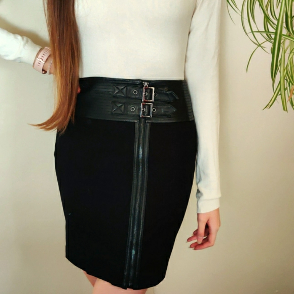 MACKAGE black skirt with genuine leather detail size 6